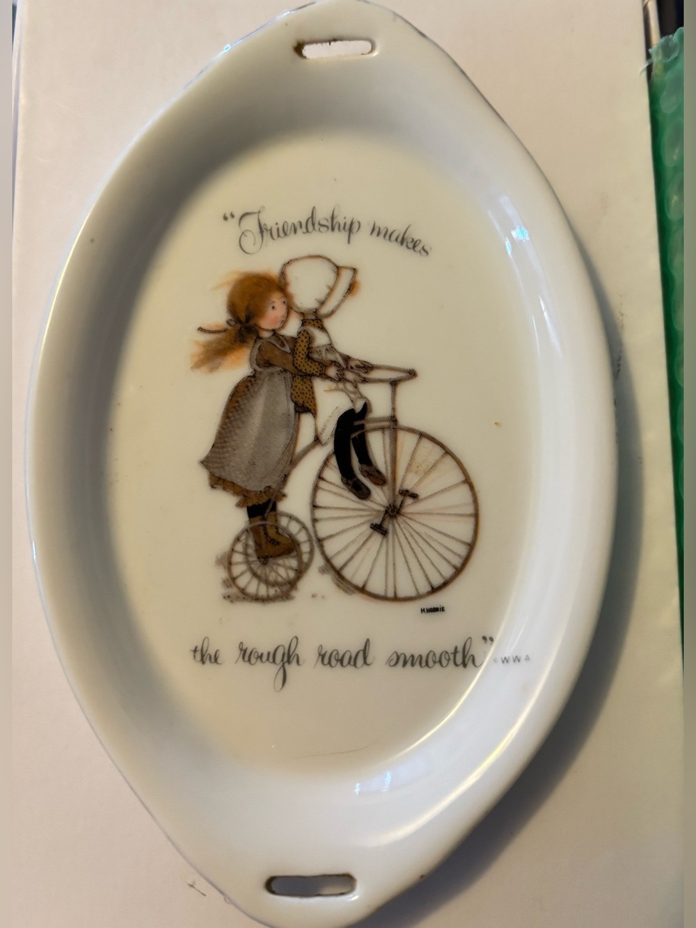 vintage 1973 Holly Hobbie porcelain oval trinket dish